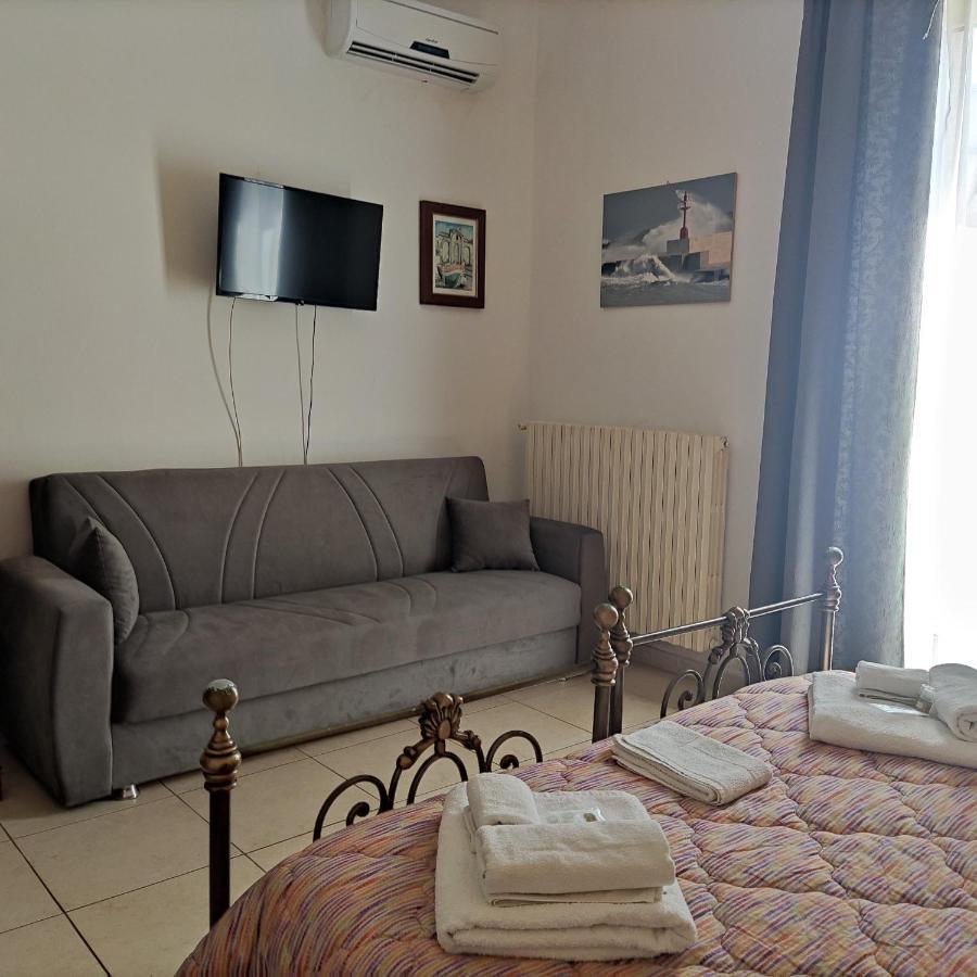 אוטרנטו Mediterraneo Camere מראה חיצוני תמונה